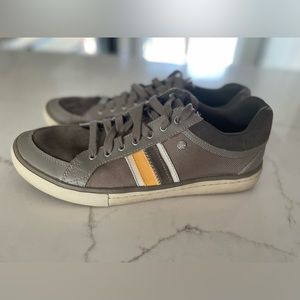 Men’s Penguin Shoes 11.5